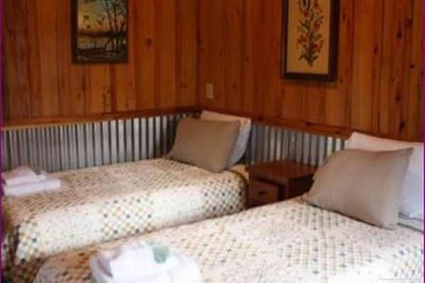 TURN ON INN HOTEL-PECAN GROVE (Fairview)